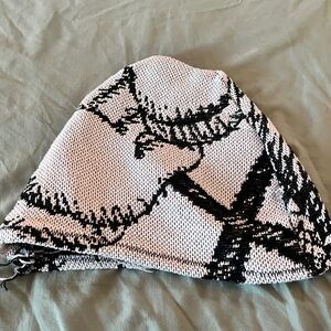 Knitted beanie